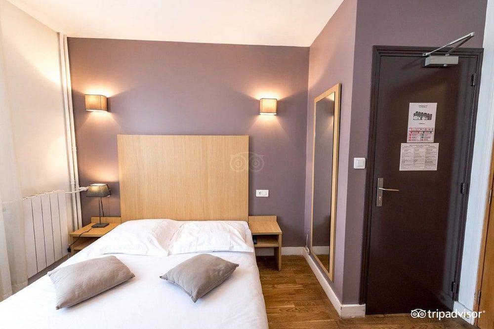 Hôtel de l'Union Standard Single Room, 1 Twin Bed, Shared Bathroom 2