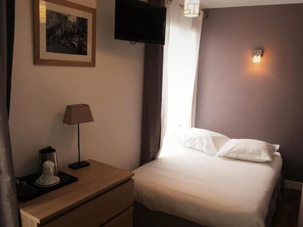 Hôtel de l'Union Standard Single Room, 1 Twin Bed, Shared Bathroom 3