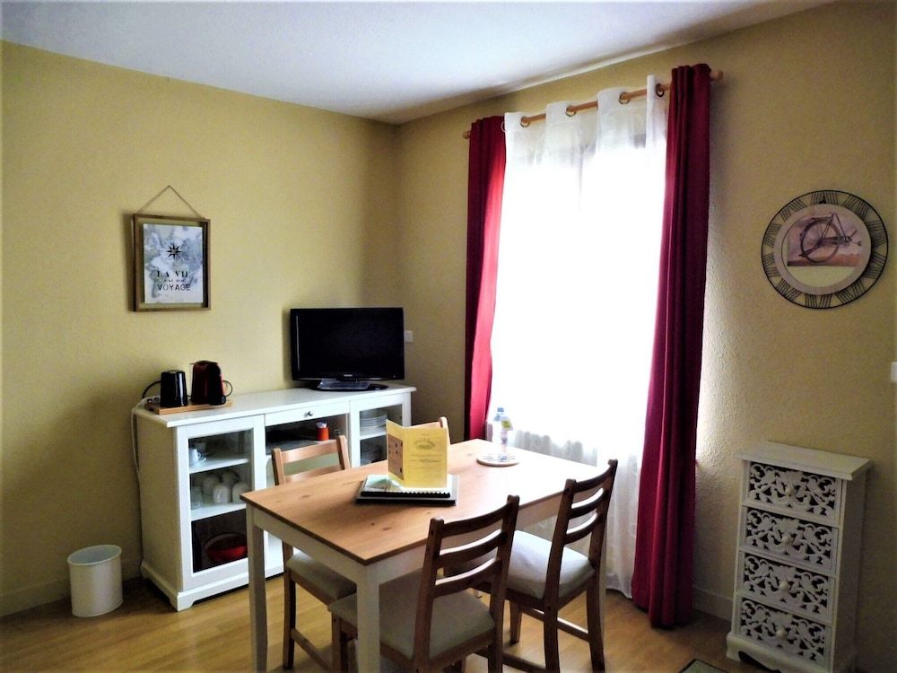 Auberge De Launay Suite Confort lit double ou canap-lit 1 ou 2 personnes 7