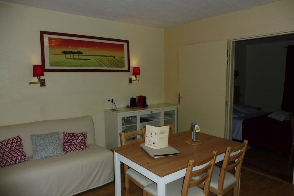 Auberge De Launay Suite Confort PMR lit double ou canap-lit 1 ou 2 personnes 4