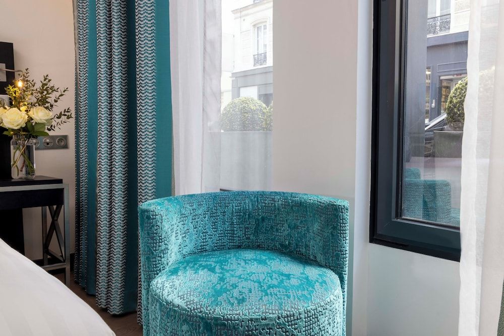 Hôtel Gustave Standard Double Room, Mobility Accessible 5