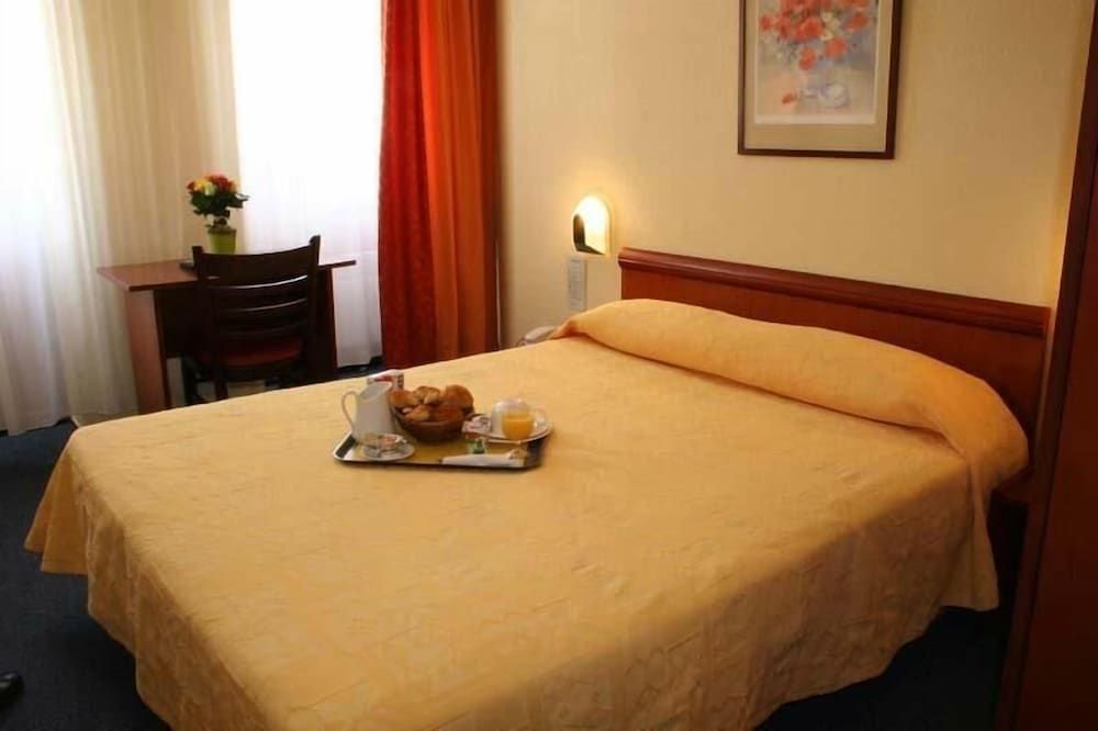 Hôtel Elysée Comfort Double Room 2