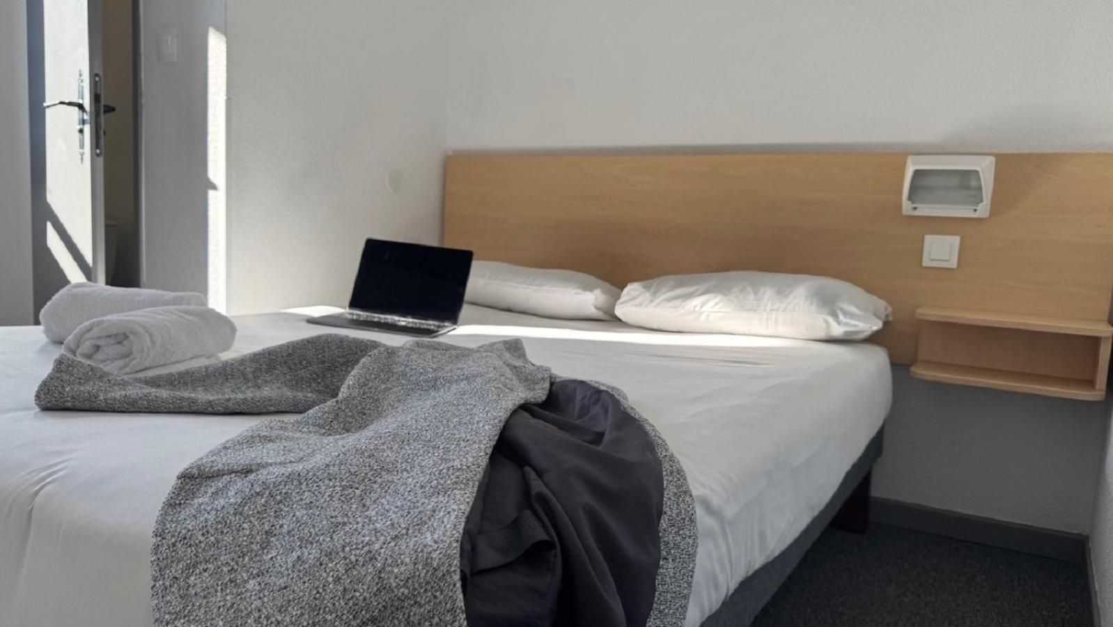 Double Room with Shared Bathroom