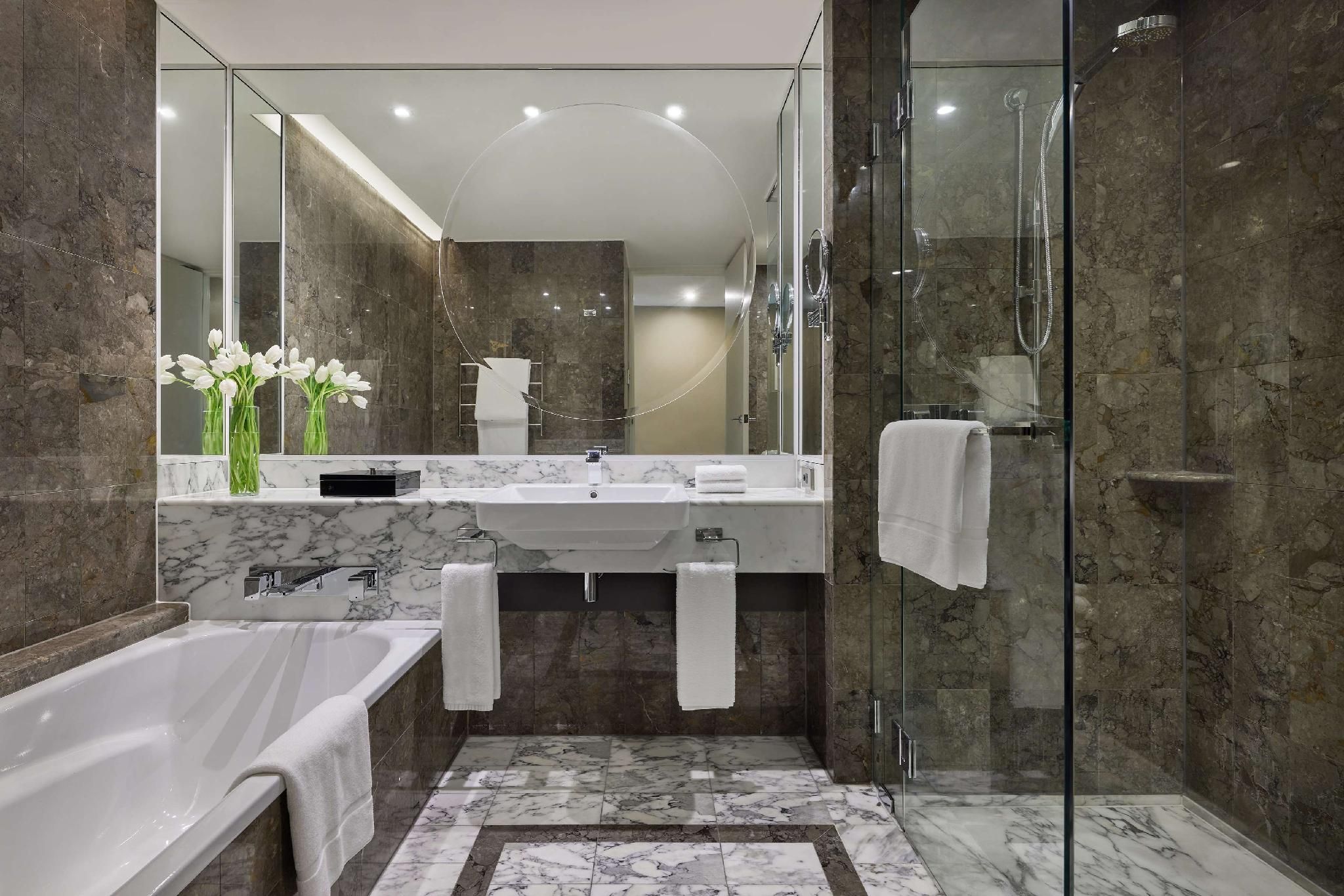 undefined Grand Hyatt Melbourne 8