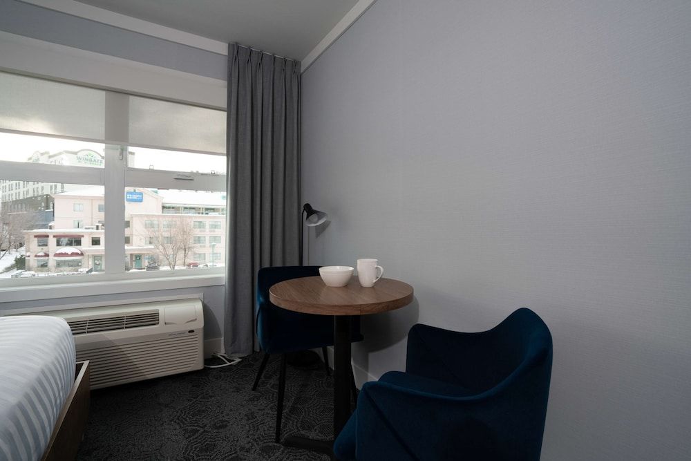 undefined Prestige Kamloops Hotel, WorldHotels Crafted 7