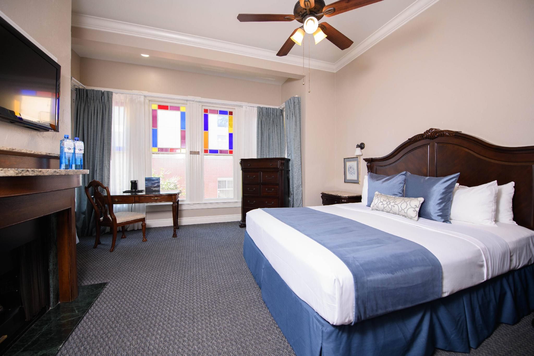 One King Bed
