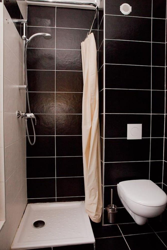 Royal Wagram Classic Room 12