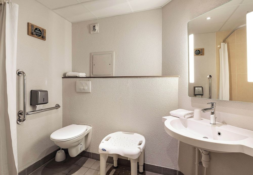 B&B HOTEL LILLE Tourcoing Centre Double Room, Accessible, Non Smoking 6