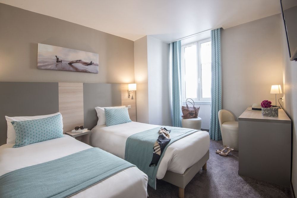 Hôtel du Midi Standard Twin Room 2