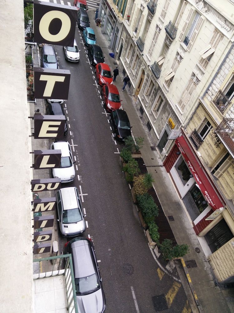 Hôtel du Midi Standard Twin Room 7