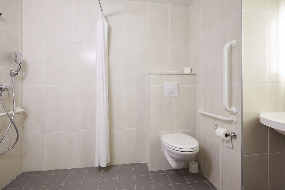 B&B HOTEL Royan La Palmyre Double Room, Accessible 4