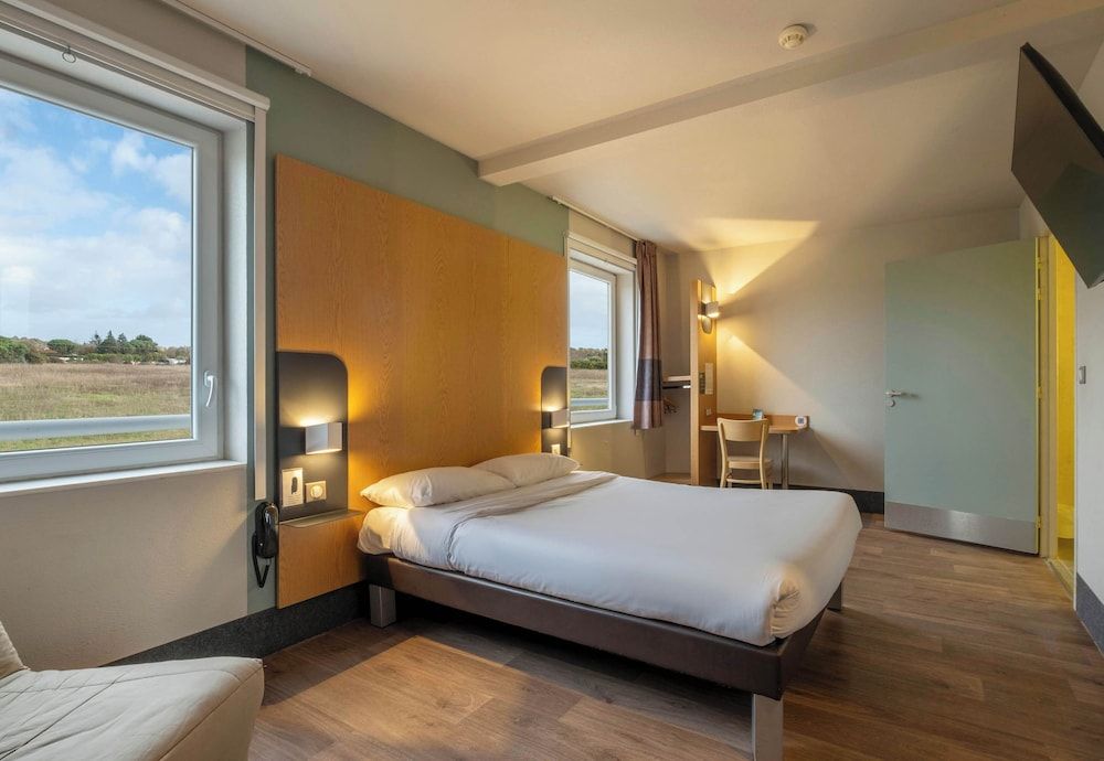 B&B HOTEL Royan La Palmyre Double Room, Accessible 3