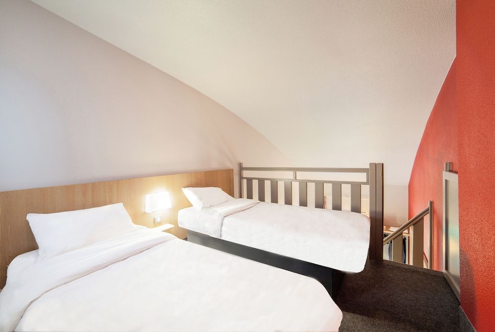 B&B HOTEL Evry Lisses (2) Quadruple Room, Non Smoking