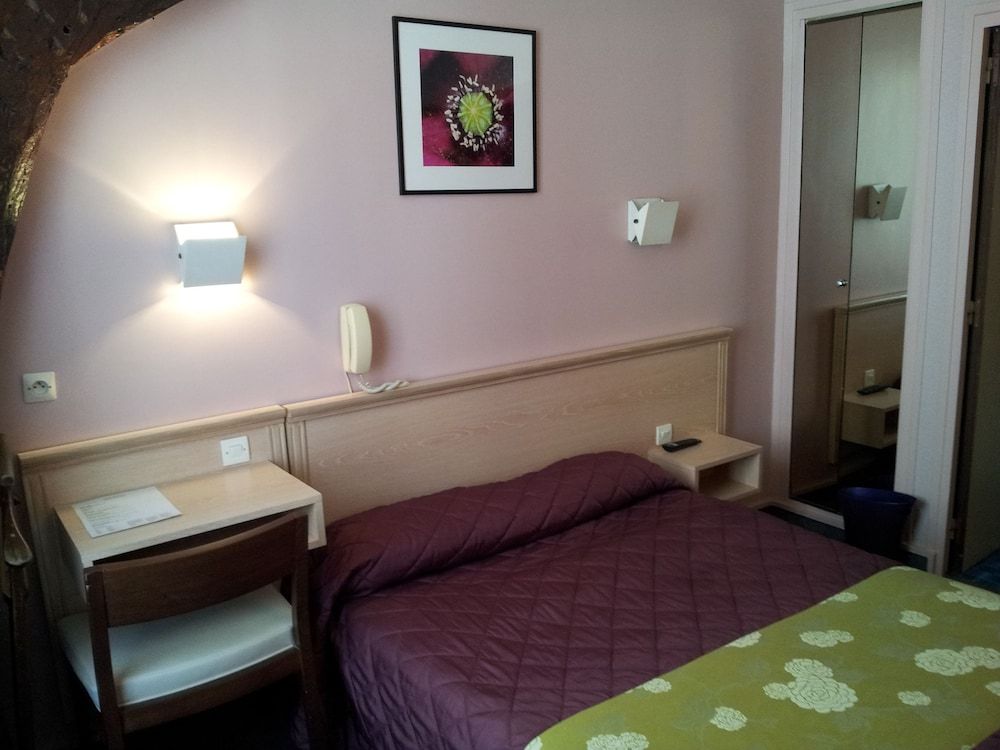 undefined Hotel Flor Rivoli 9