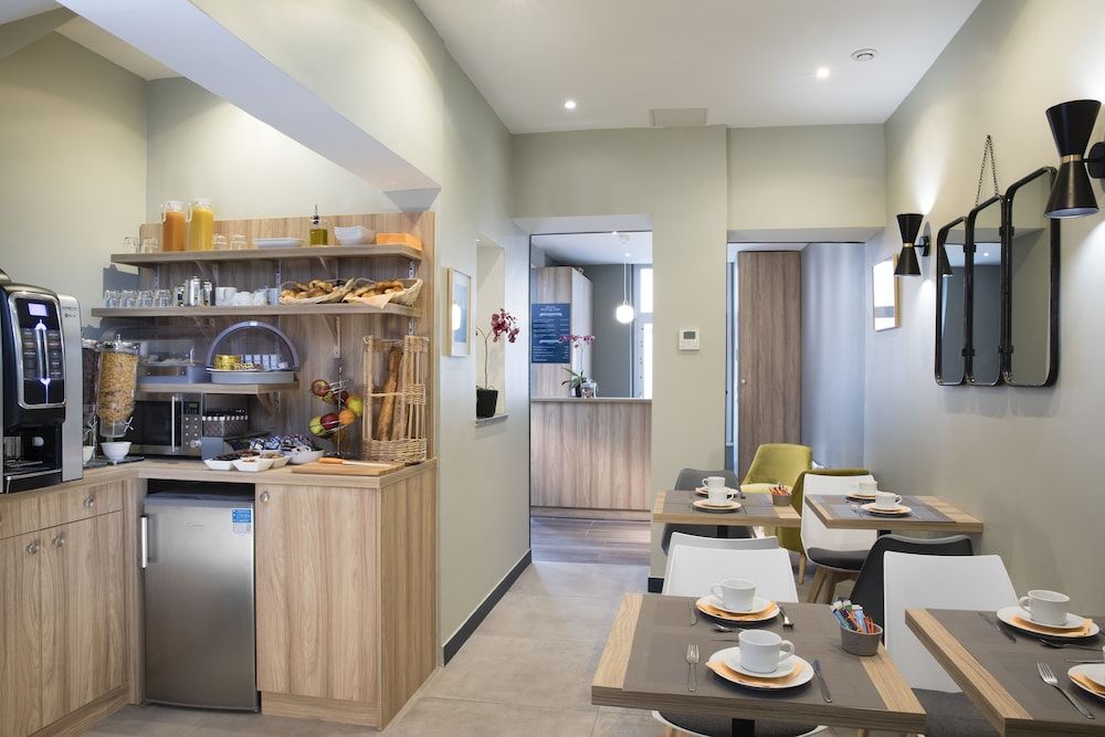 undefined Hotel Moulin Vert 9