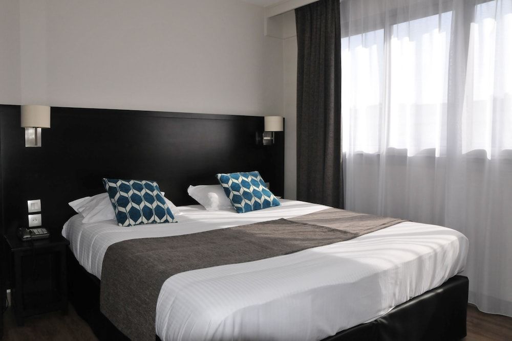 Hôtel des Quatrans Superior Double Room 2