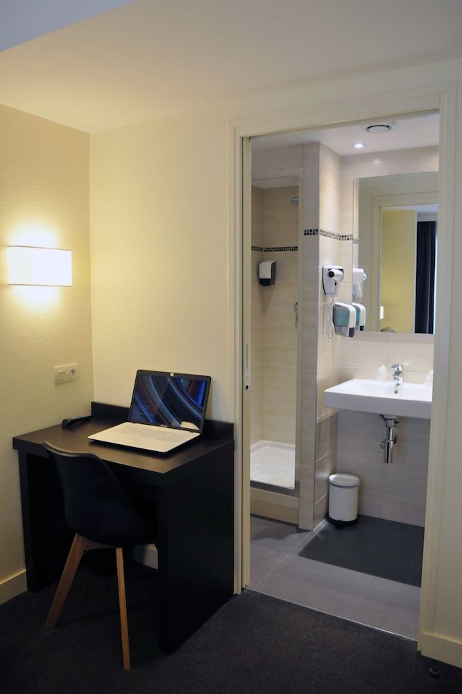 Hôtel des Quatrans Single Room 10