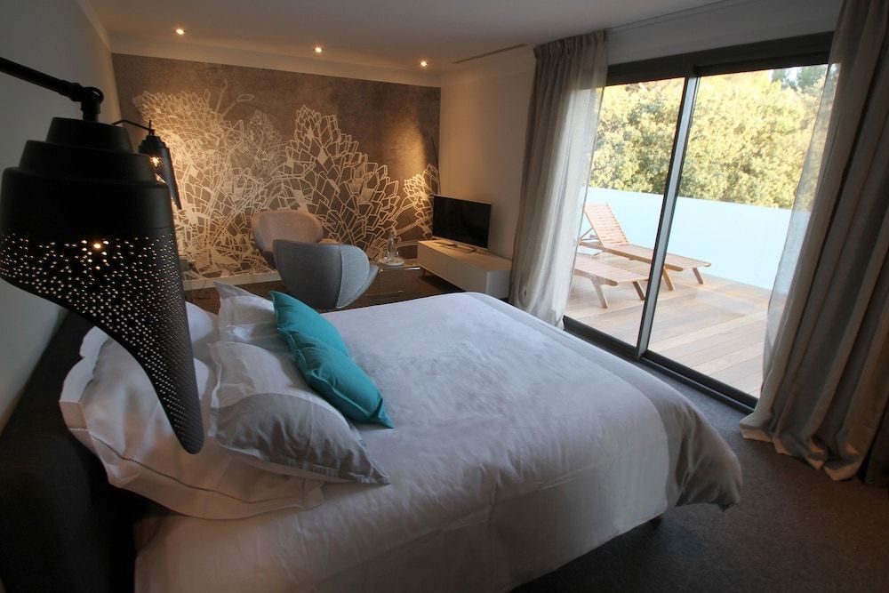 Domaine Rampale Superior Villa 2