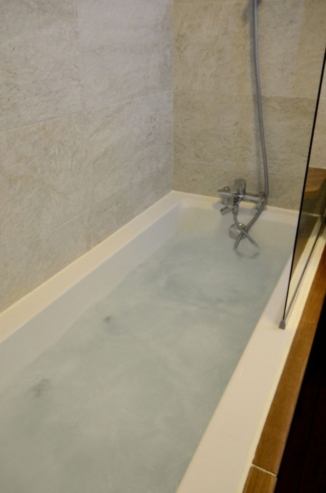 Green Hôtels Confort Paris 13 Classic Double or Twin Room 11