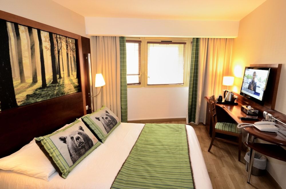 Green Hôtels Confort Paris 13 Classic Double or Twin Room 4