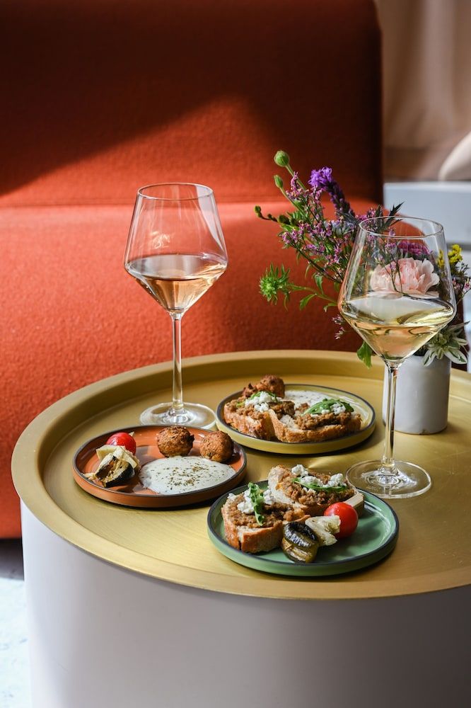 undefined OKKO Hotels Paris Porte de Versailles 9