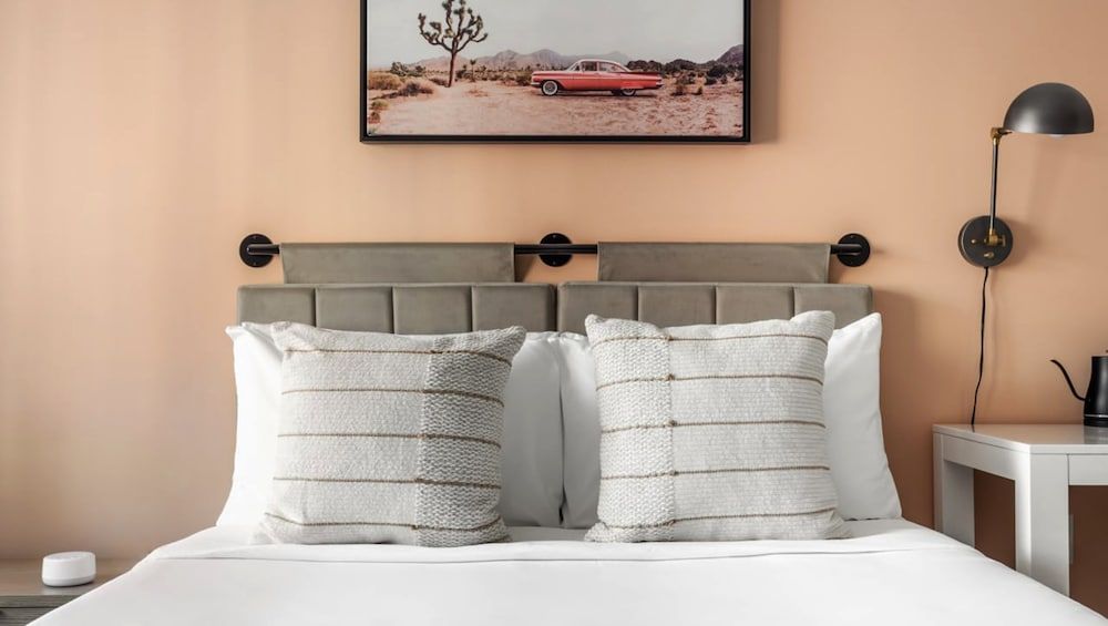 Leland Hotel Palo Alto Standard Room, 1 Queen Bed, Non Smoking, Refrigerator & Microwave