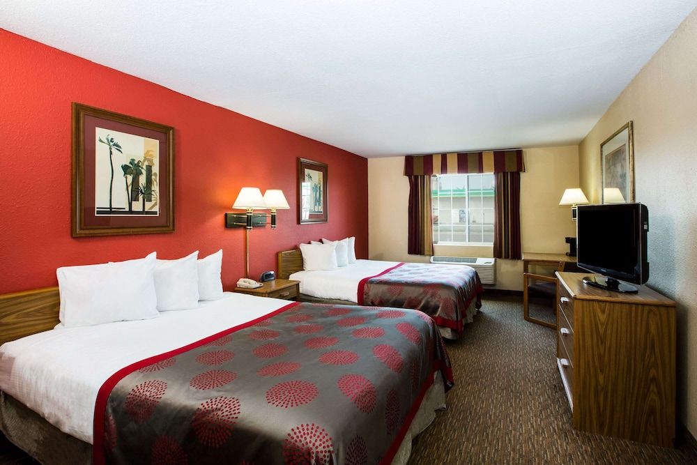 Room, 2 Queen Beds, Non Smoking