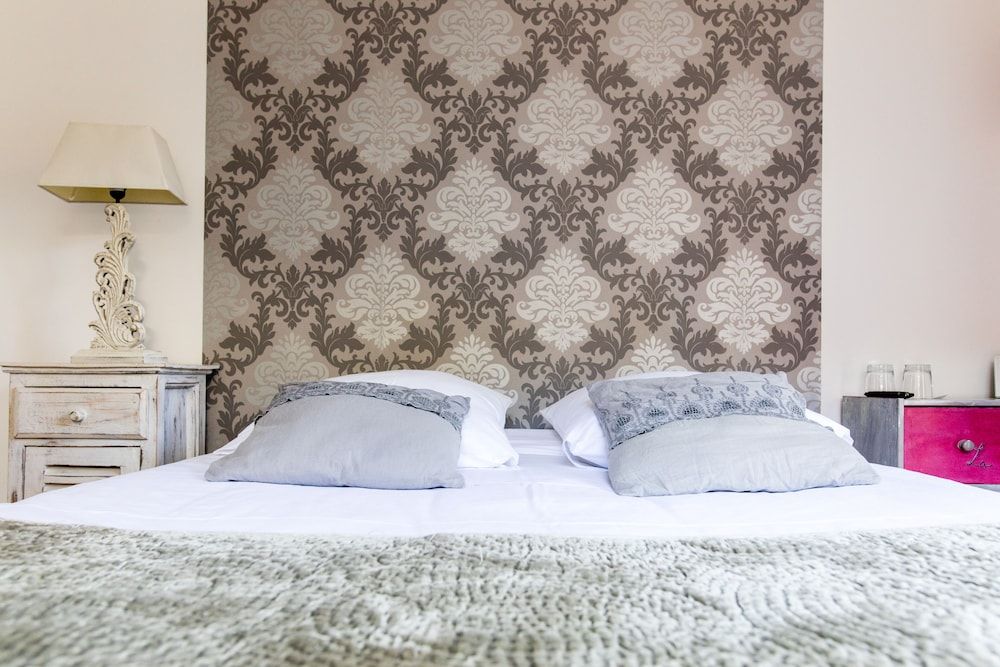 Double Room, Ensuite, Garden View (Chambre des pins)