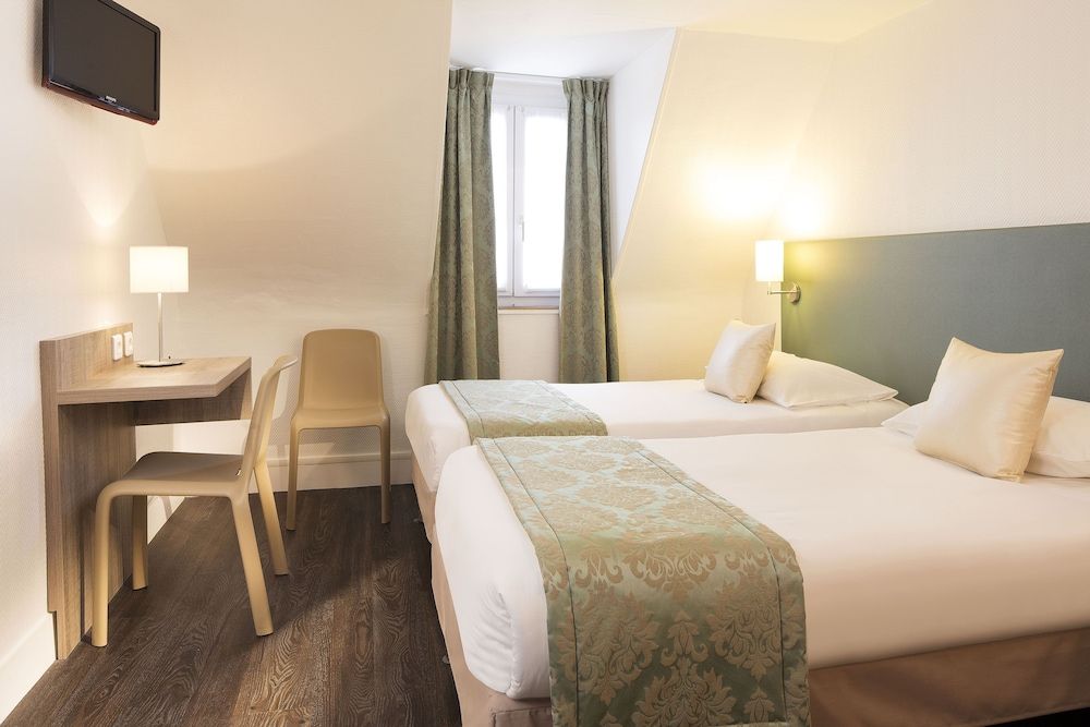 undefined Hotel Beaurepaire 2