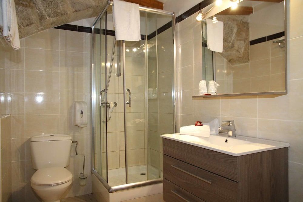 Hôtel Le Saint Germain Twin Room 2