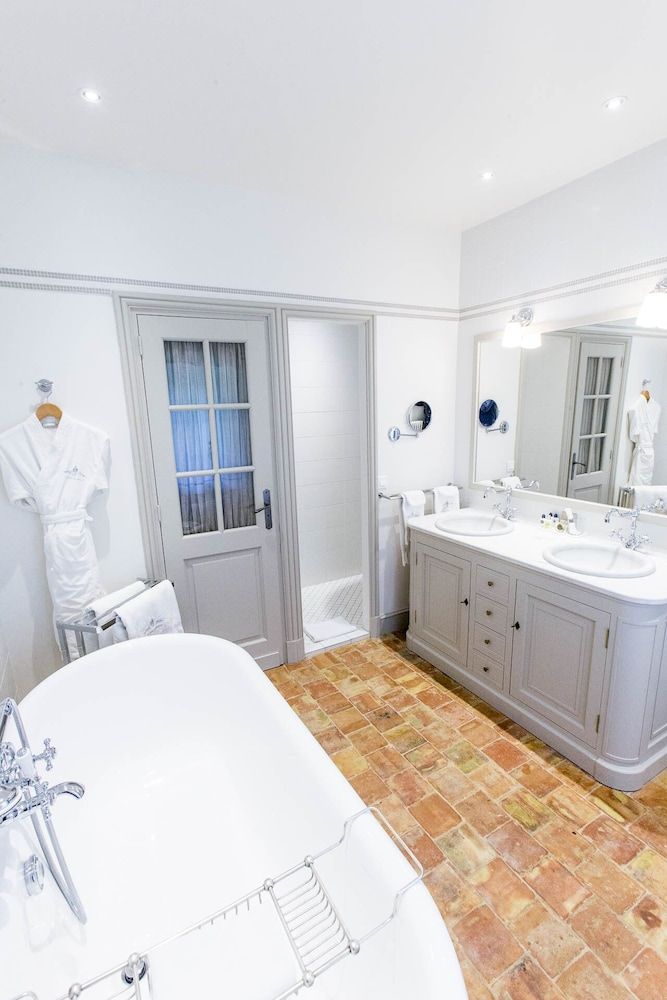 Le Clos de Grâce Junior Suite 7