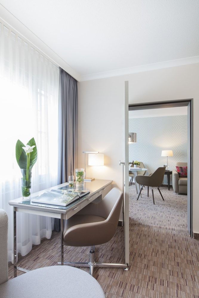 undefined Crowne Plaza Berlin City Centre by IHG 4