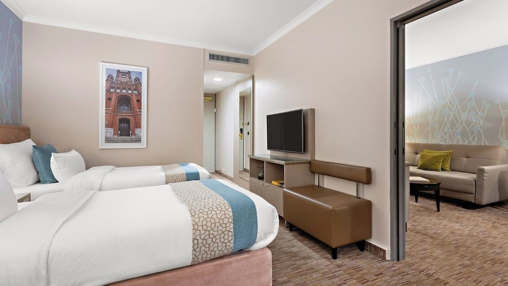 Suite, 2 Twin Beds