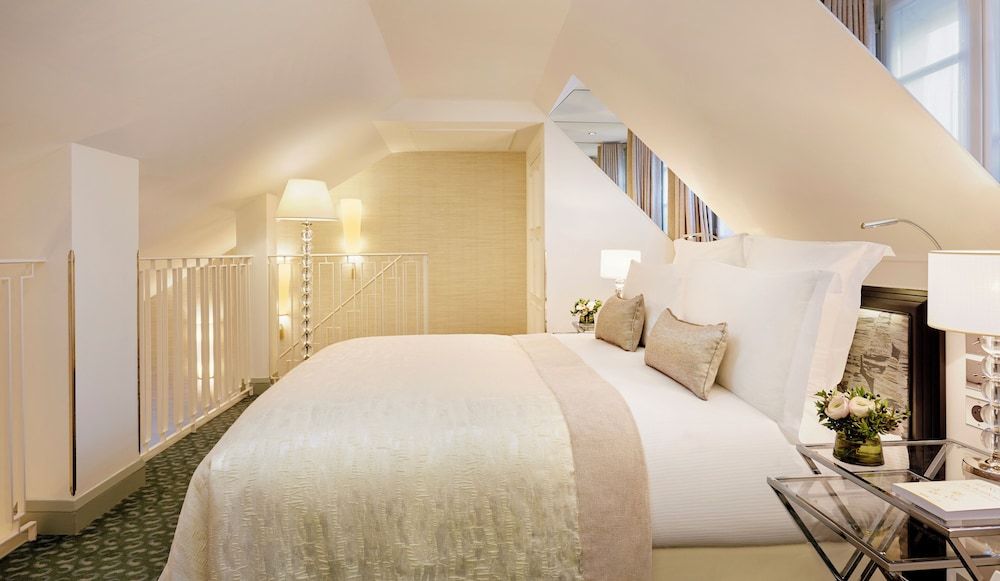 Duplex, Queen
