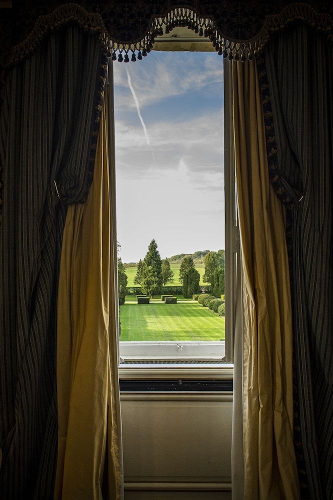 Royal Suite, Park View