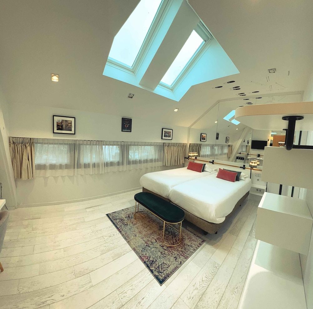 Le Magic Hall Superior Room 6