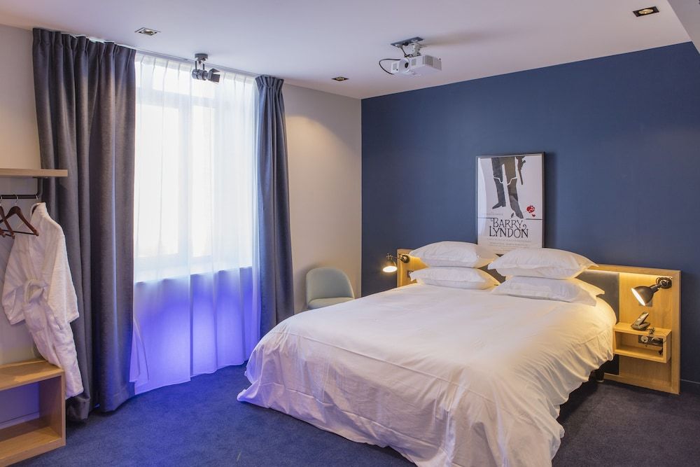 Le Magic Hall Superior Room 2