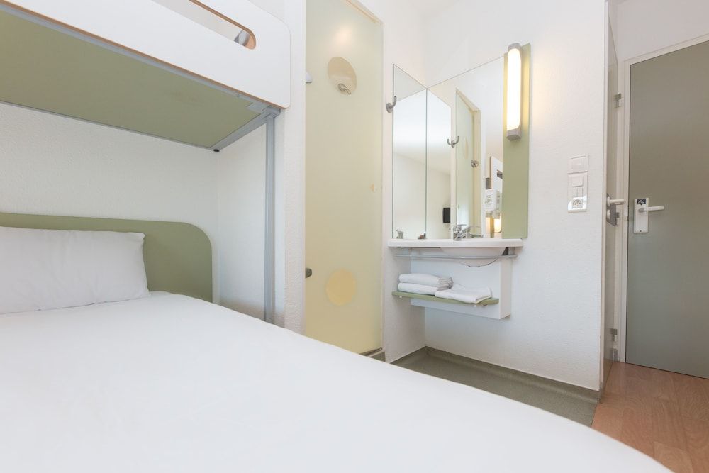 Standard Room, Multiple Beds