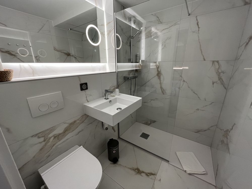 Brit Hotel et Spa COLMAR EAST Twin Room 10