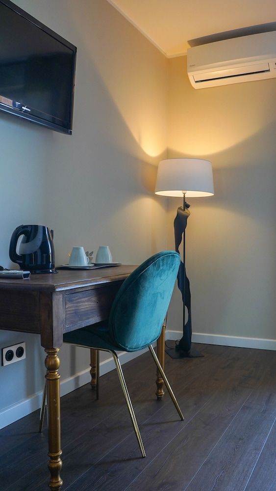 Les Jardins Single Room 4