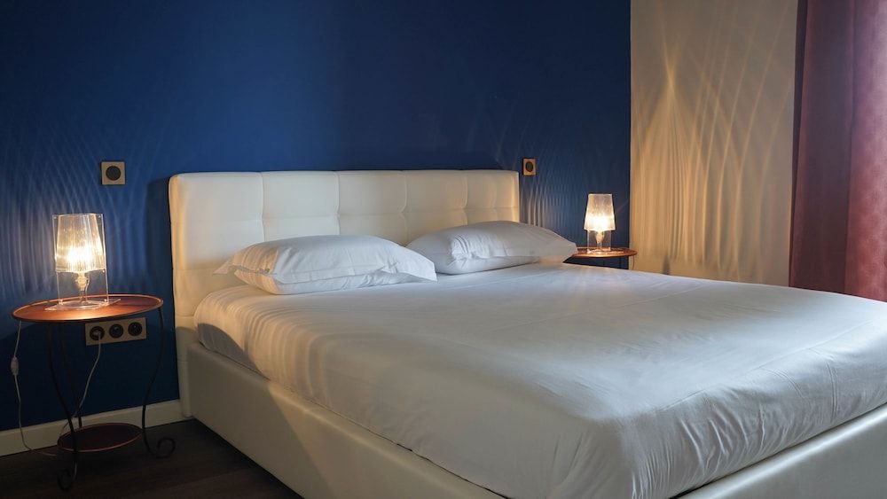 Les Jardins Single Room 2