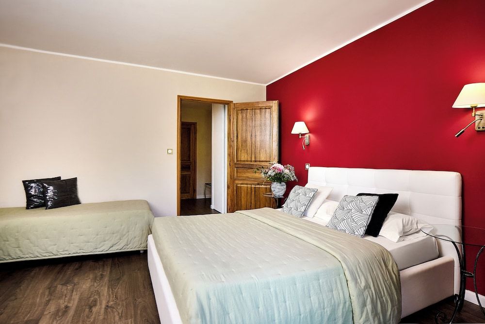 Les Jardins Triple Room 5