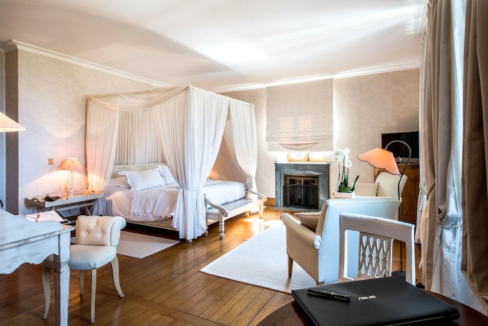Junior Suite, 1 King Bed