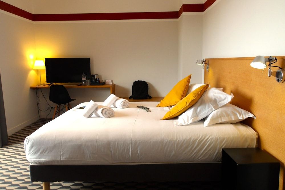 La Maison des Ocres Superior Triple Room, Balcony, Mountain View