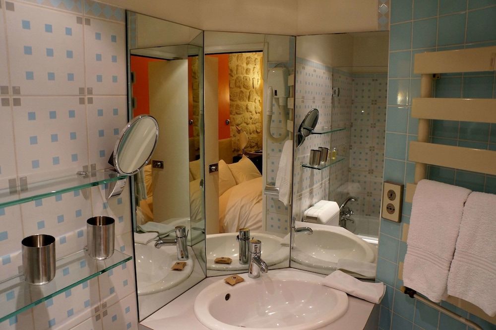 Hôtel Danemark Standard Twin Room 4