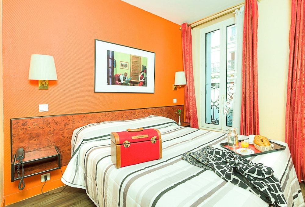 Hôtel Pierre Nicole Double Room 6