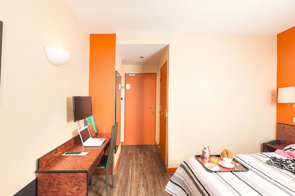 Hôtel Pierre Nicole Double Room 15