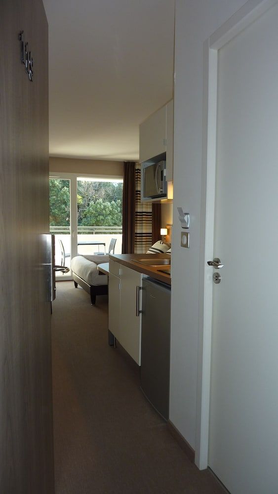 Forme Hotel & Spa Montpellier Family Suite, Terrace 4