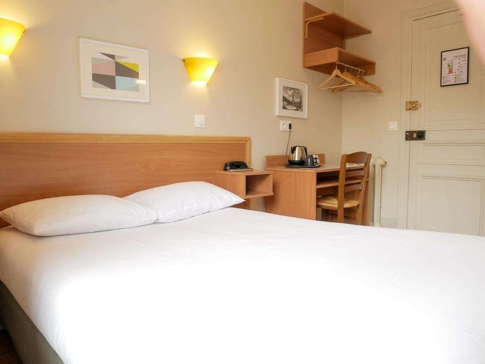 Hotel Bonsejour Montmartre Double Room with Shared Bathroom 2