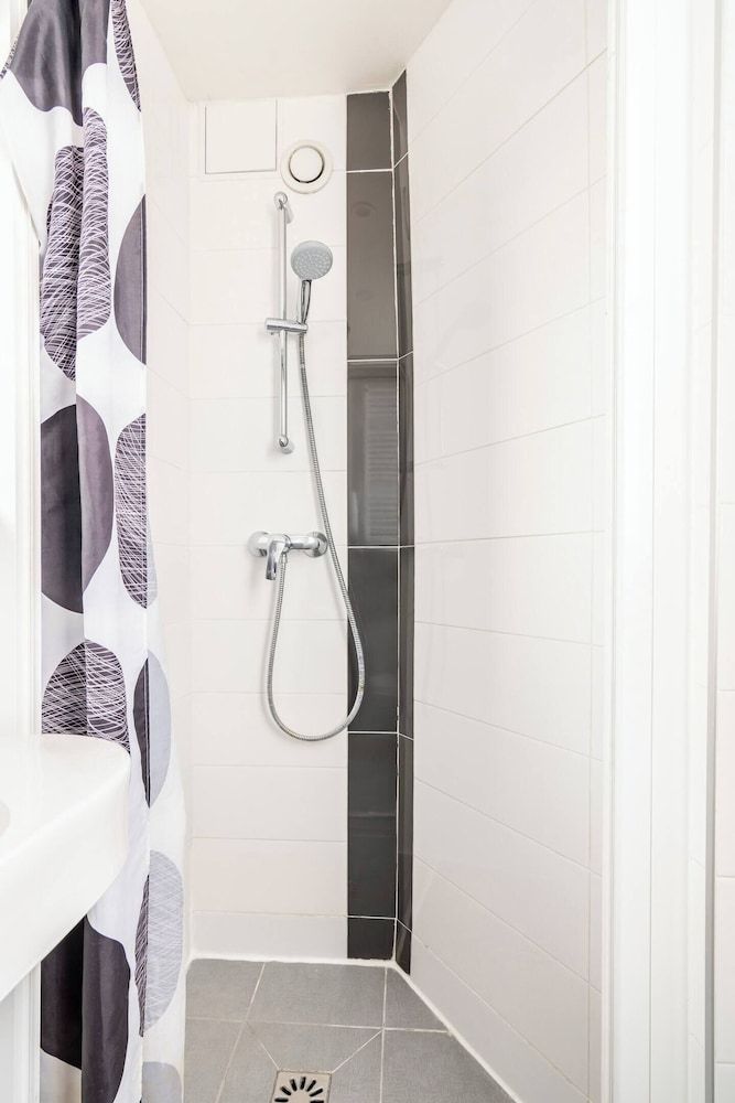 Hotel Bonsejour Montmartre Double Room with Shared Bathroom 5